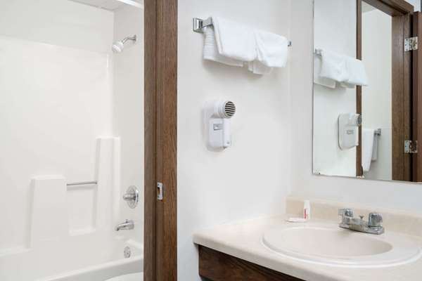  - Days Inn St Cloud Airport