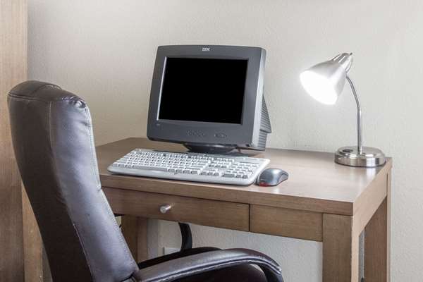 Conference Area - Days Hotel Peoria