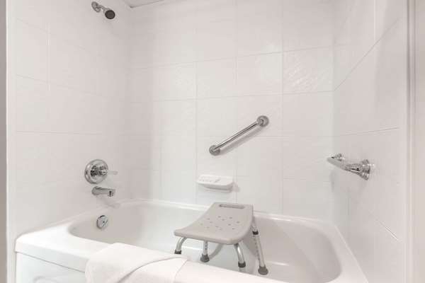  - Ramada Inn Coquitlam