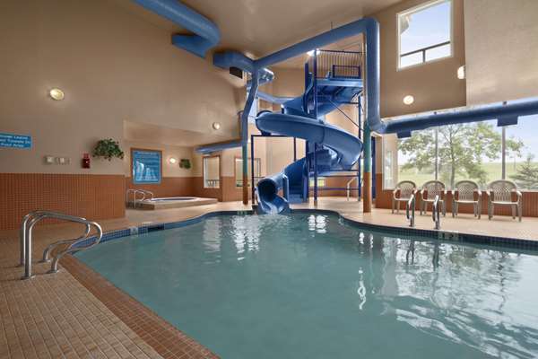 Pool - Days Inn Red Deer