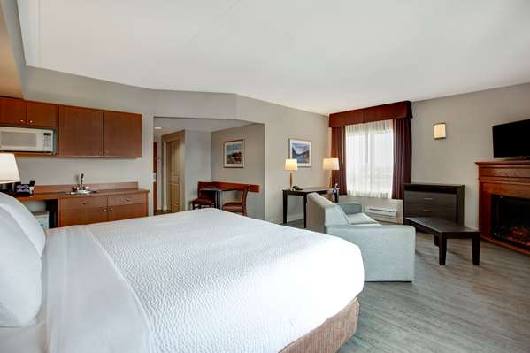 Suite - Days Inn & Suites Collingwood