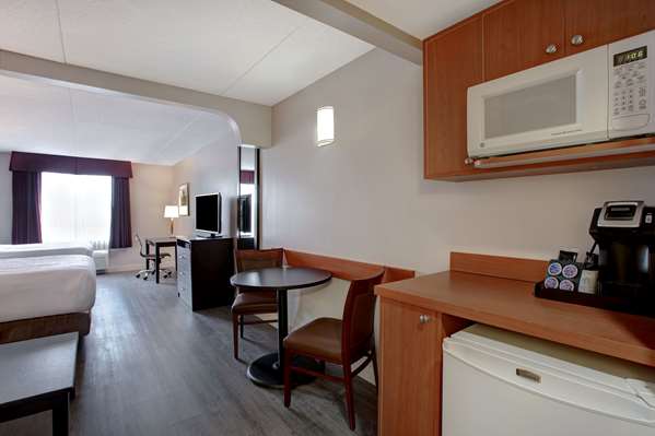 Suite - Days Inn & Suites Collingwood