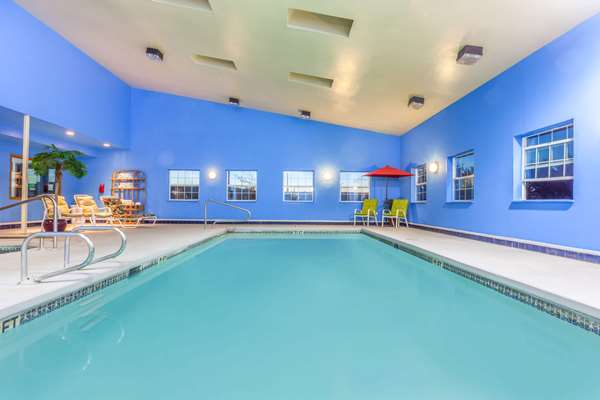 Pool - Days Inn Ellensburg - I-90, Exit 109