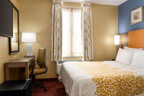  - Days Inn Long Island City Queens