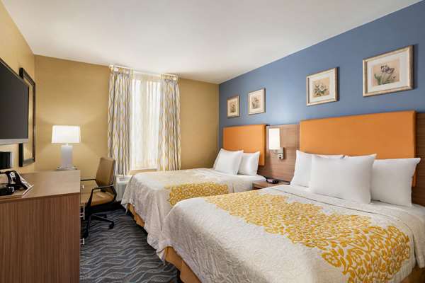  - Days Inn Long Island City Queens