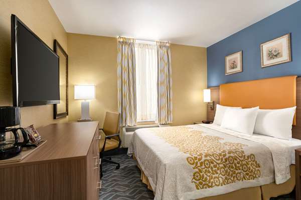  - Days Inn Long Island City Queens