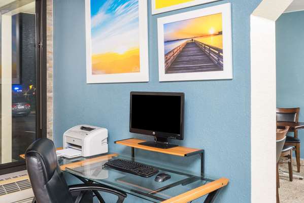 Conference Area - Days Inn Raleigh