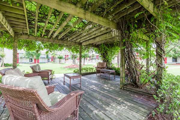  - Ramada Inn & Conference Center New Iberia