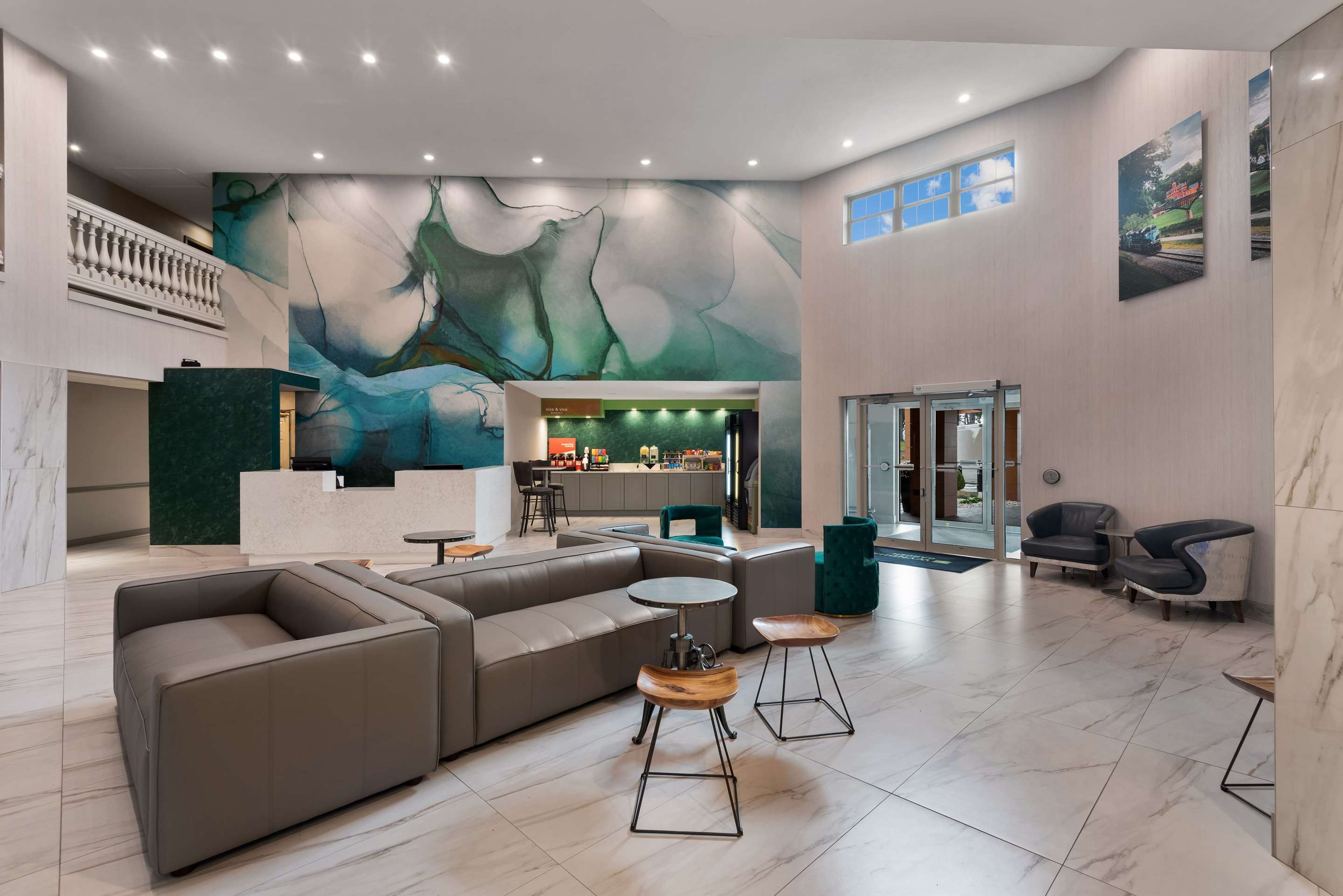 Lobby | Wyndham Garden Galena Hotel & Day Spa