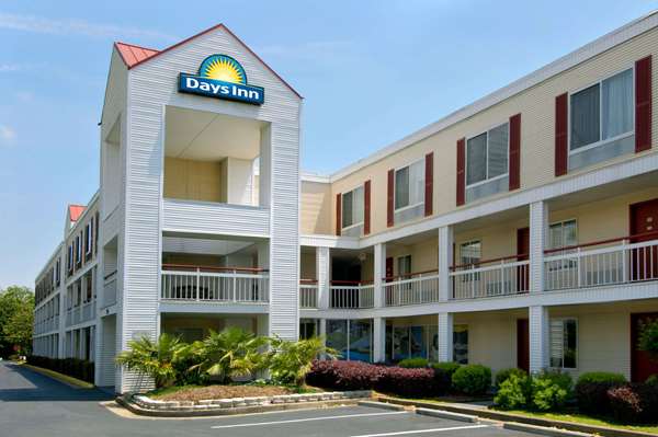 Exterior view - Days Inn Delk Road Marietta - I-75, Exit 261