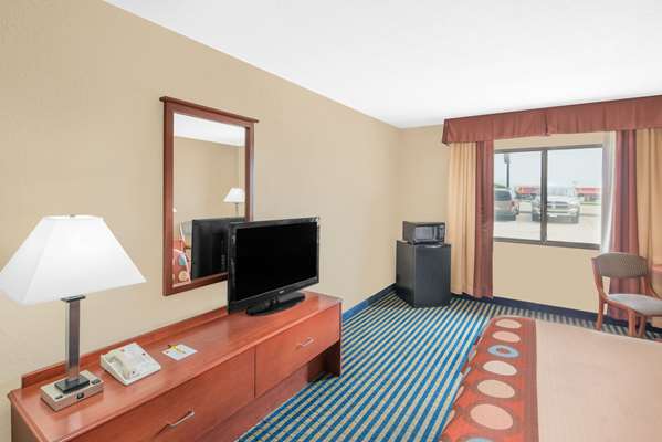  - Super 8 Hotel Marshalltown