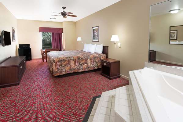  - Days Inn St Peters - I-70, Exit 220