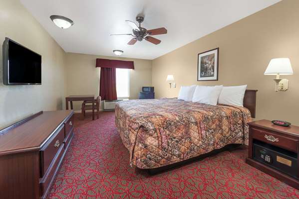 - Days Inn St Peters - I-70, Exit 220