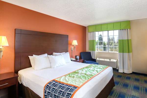  - Days Inn Fremont