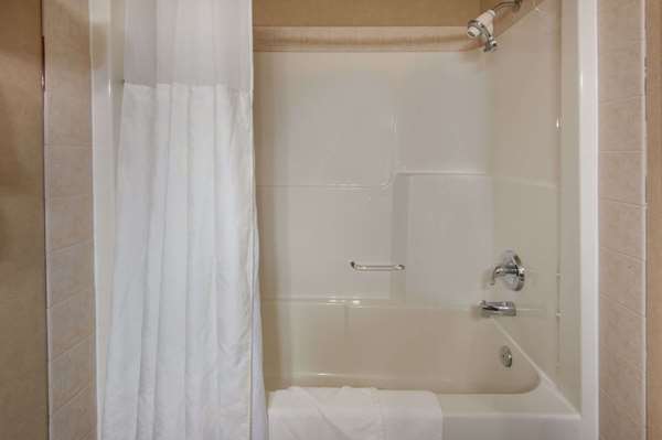  - Ramada Inn & Suites Drumheller