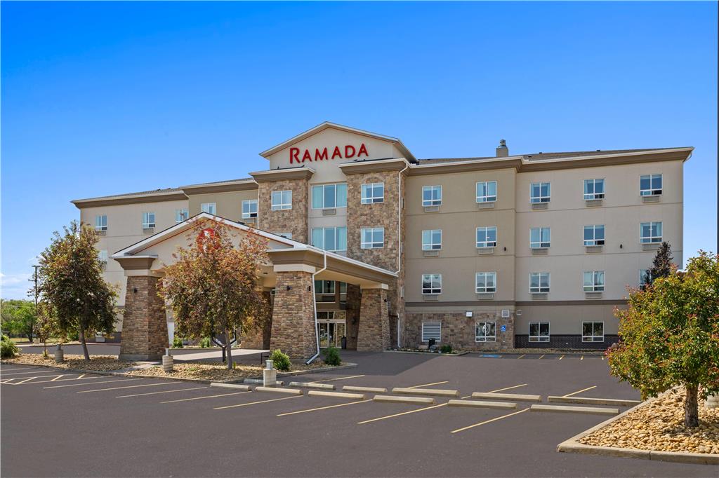 Ramada Drumheller Hotels & Suites