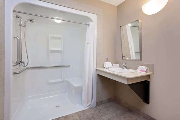  - Ramada Inn Stettler