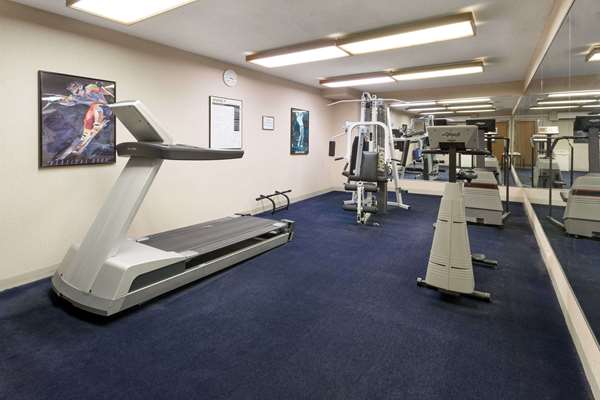 Fitness/ Exercise Room - Ramada Inn Bettendorf - I-74, Exit 2