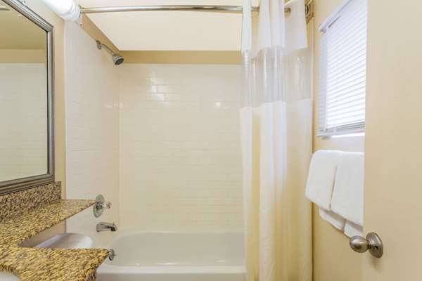  - Travelodge Inn Virginia Beach