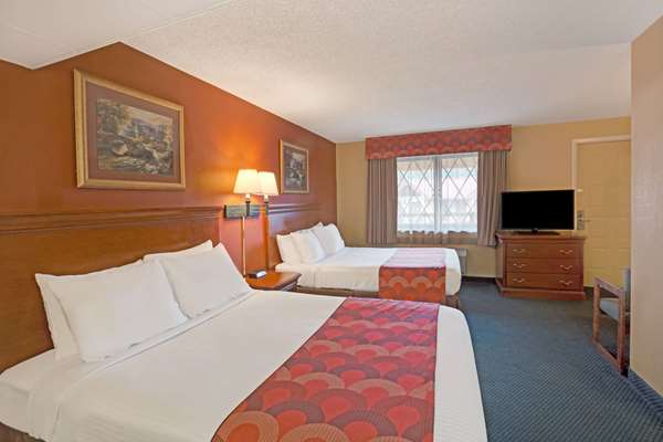 - Super 8 Motel Downtown Gatlinburg