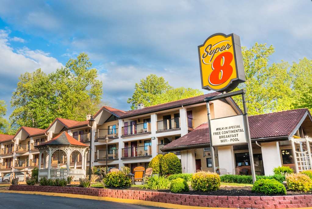 Super 8 Downtown Gatlinburg Conv Ctr