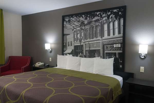  - Super 8 Hotel Arkansas City