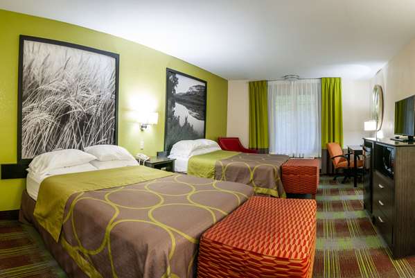  - Super 8 Hotel Arkansas City