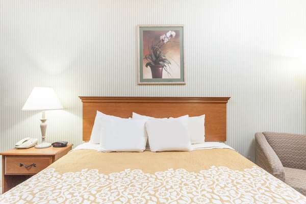 Suite - Days Inn Seaford