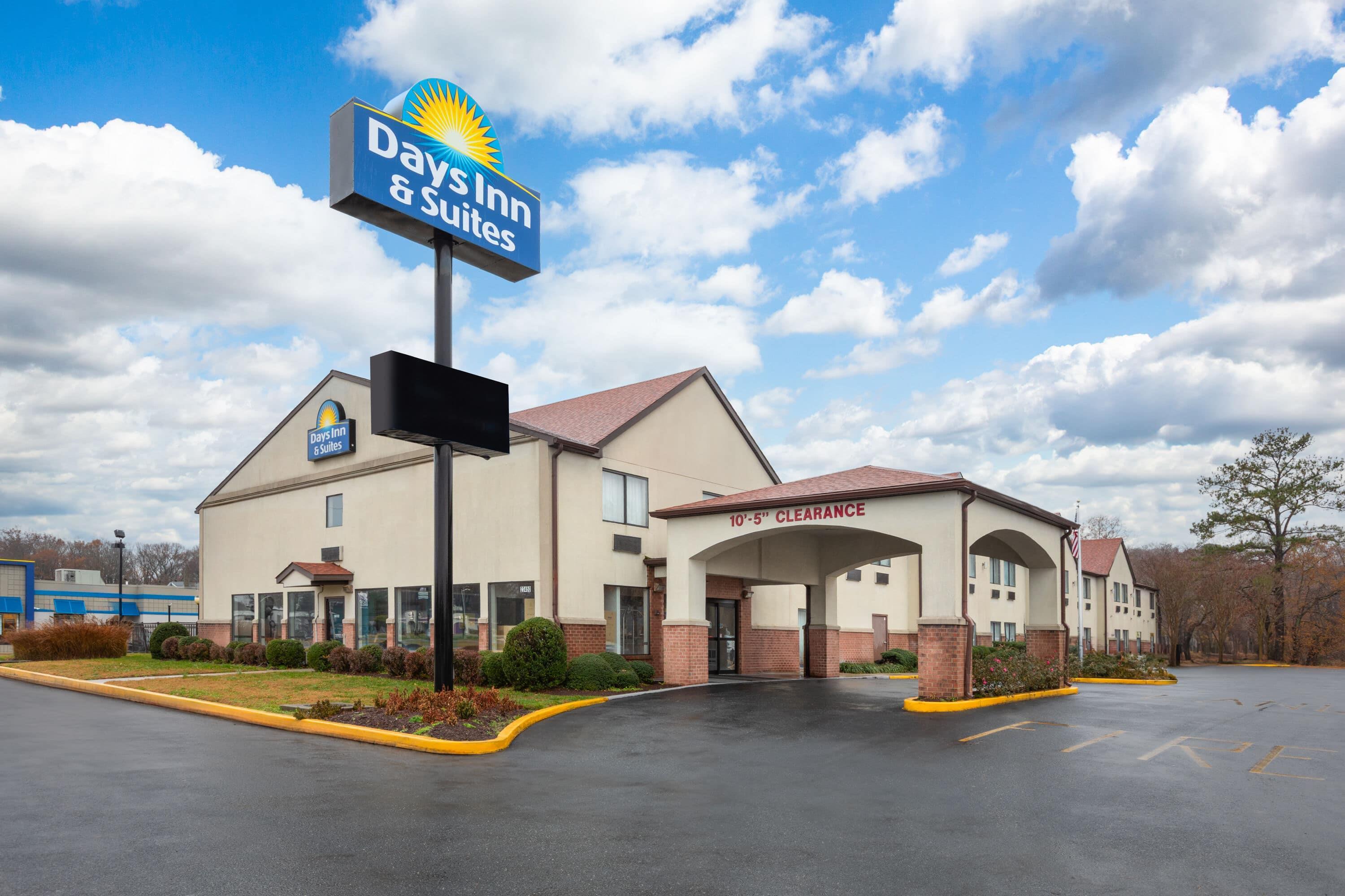 Exterior | Days Inn & Suites by Wyndham Seaford