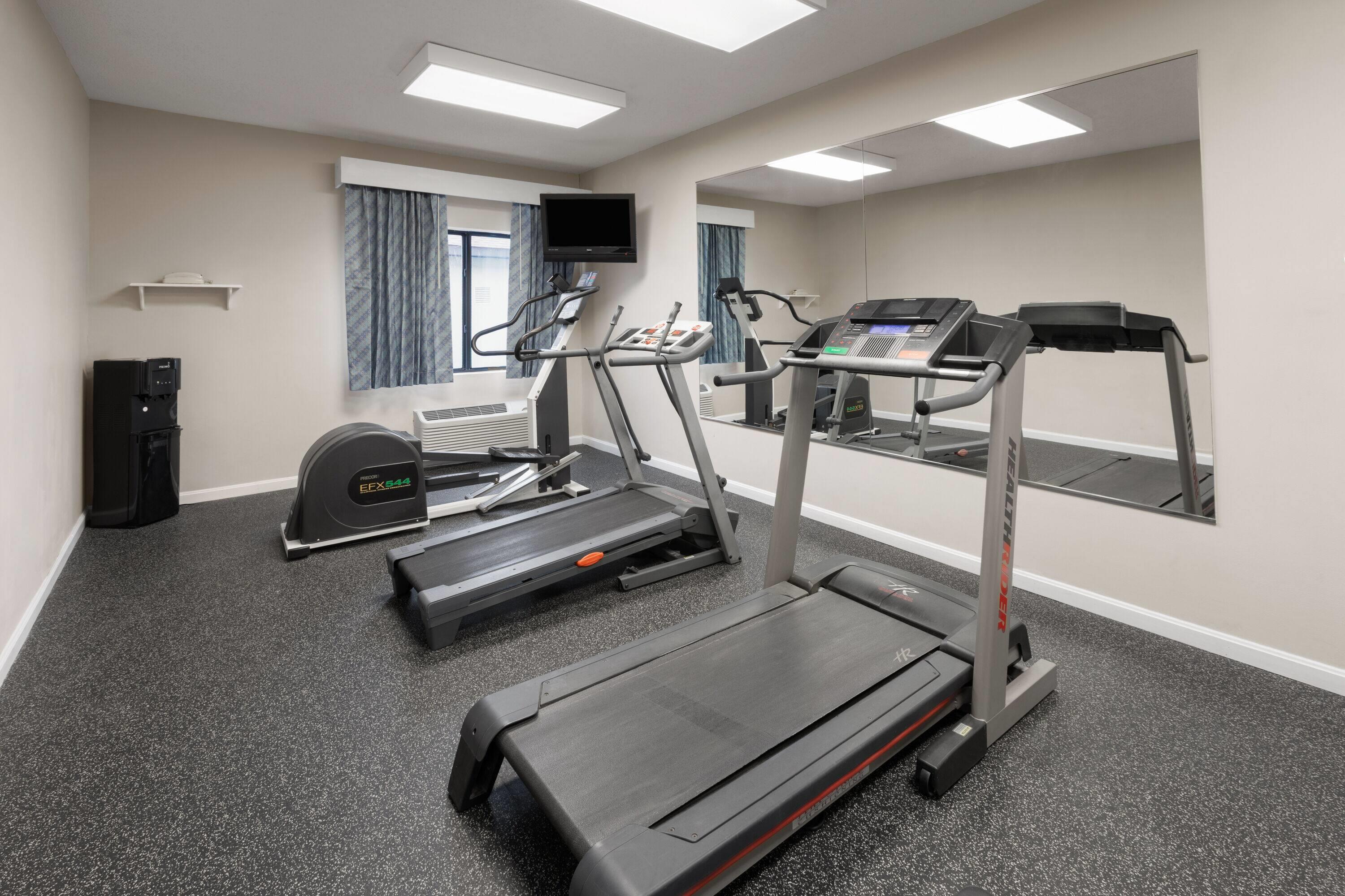 Health club fitness center gym | Days Inn & Suites by Wyndham Seaford