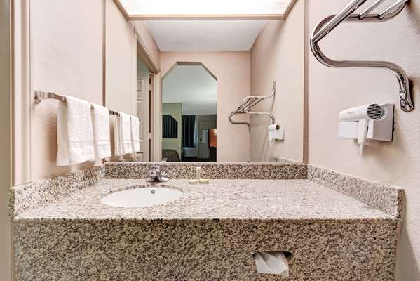  - Super 8 Motel Richardson