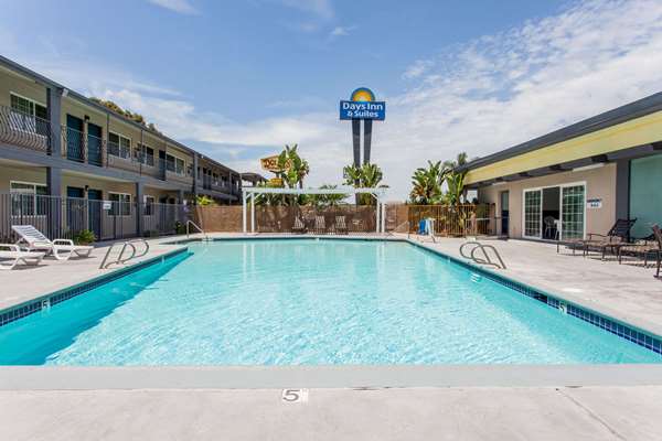 Pool - Days Inn & Suites El Cajon - I-8, Exit 18