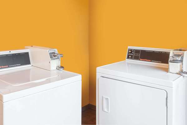 Amenities - Days Inn & Suites El Cajon - I-8, Exit 18