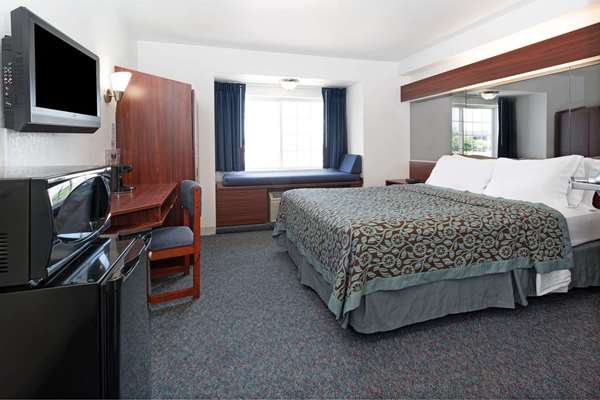  - Days Inn Greeley