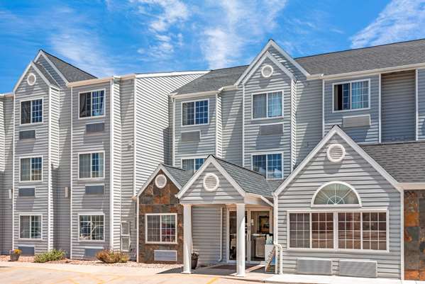 Exterior view - Days Inn Greeley