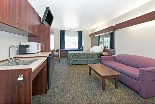 Suite - Days Inn Greeley