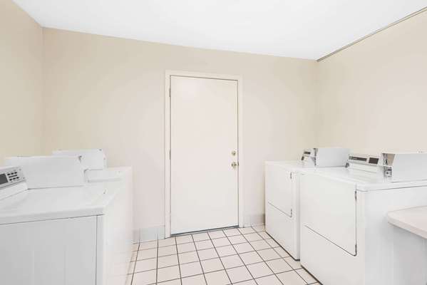 Amenities - Days Inn Springfield