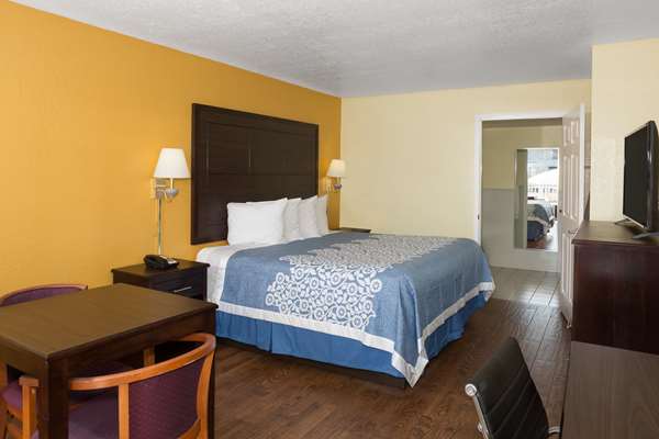  - Days Inn & Suites Port Richey