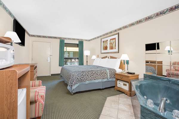 Suite - Days Inn Attalla - I-59, Exit 183