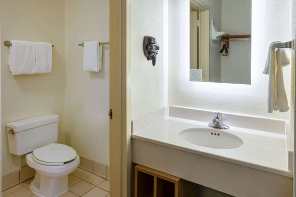  - Days Inn Hilton Head Island