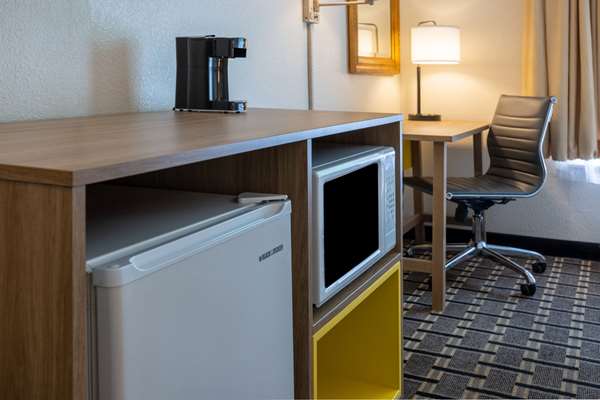  - Days Inn Hilton Head Island