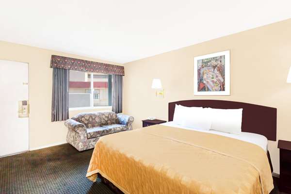  - Travelodge Barstow - I-15, Exit 184