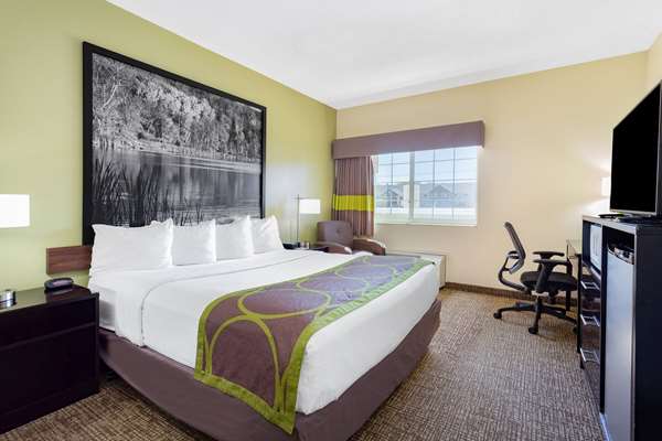  - Super 8 Motel Emmetsburg