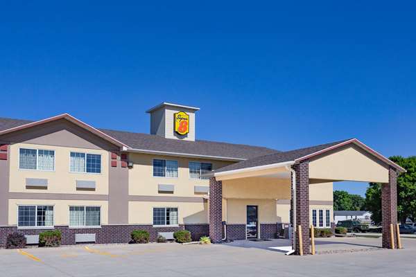 Exterior view - Super 8 Motel Emmetsburg