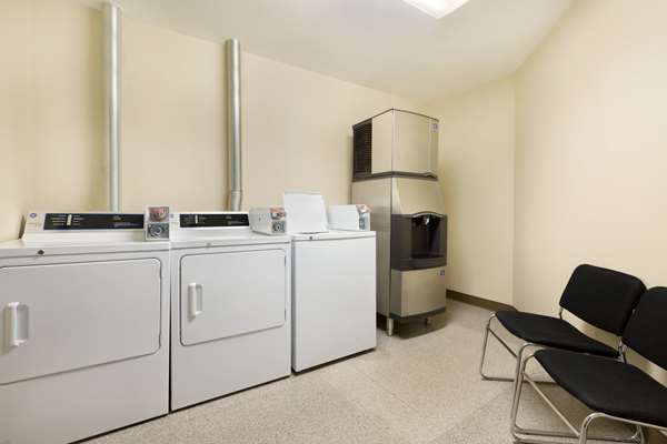  - Ramada Inn Nanaimo