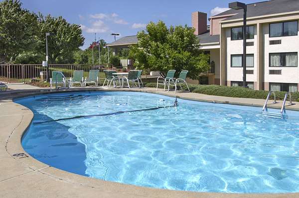Pool - Ramada Hotel Southeast Asheville - I-240, Exit 8