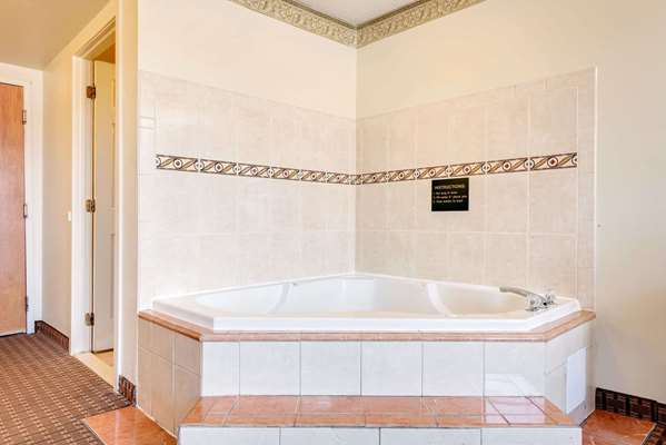  - Super 8 Motel Allentown