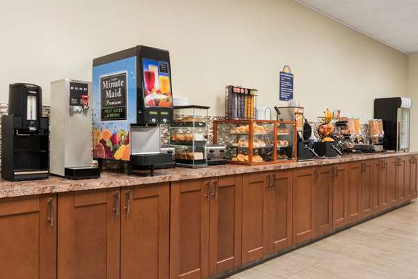 Restaurant - Days Inn Cranbrook