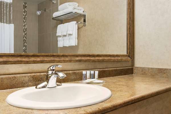  - Days Inn Cranbrook