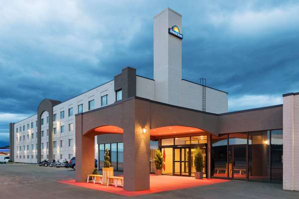 Exterior view - Days Inn Cranbrook